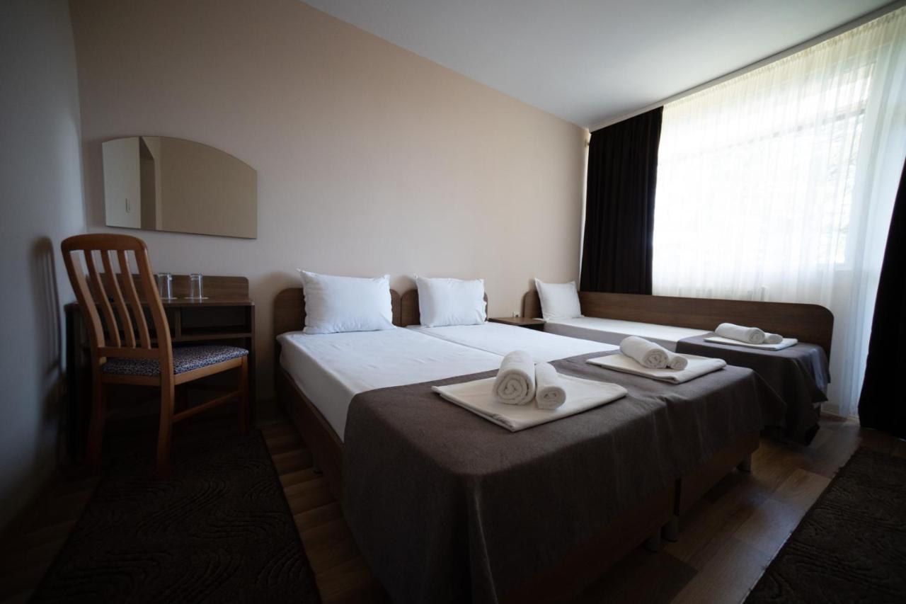 Hotel Velista Вонешта-Вода Екстер'єр фото
